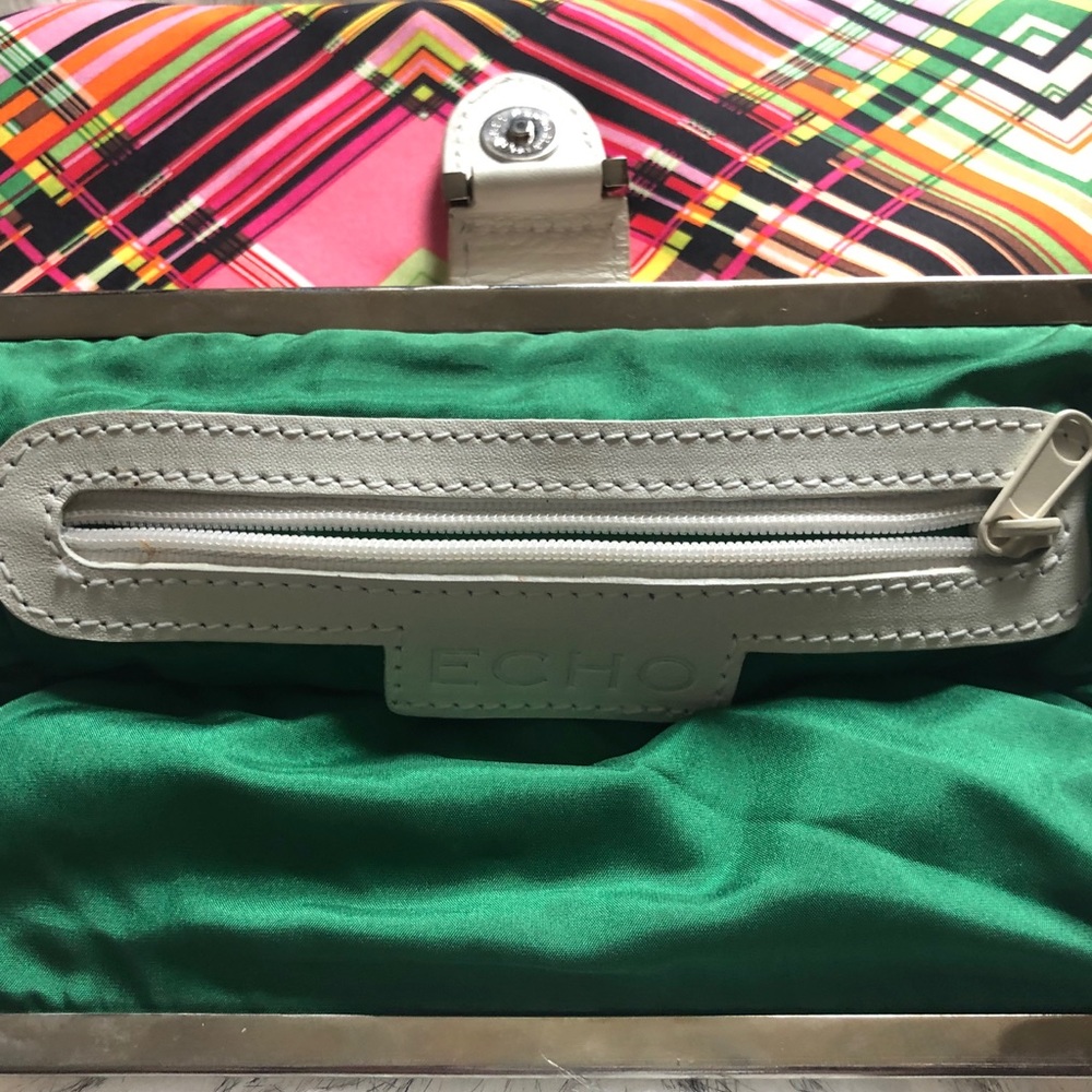 Echo Clutch - image 2